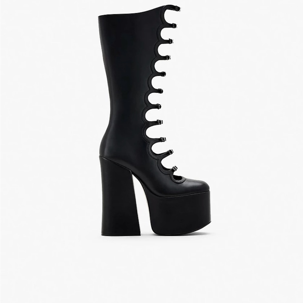 Black Marc Jacob’s Kiki boots